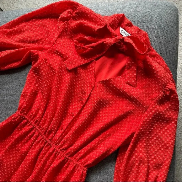 Nanette Lepore  Red Tiered Tie Neck Dress Size 6 - Picture 5 of 6